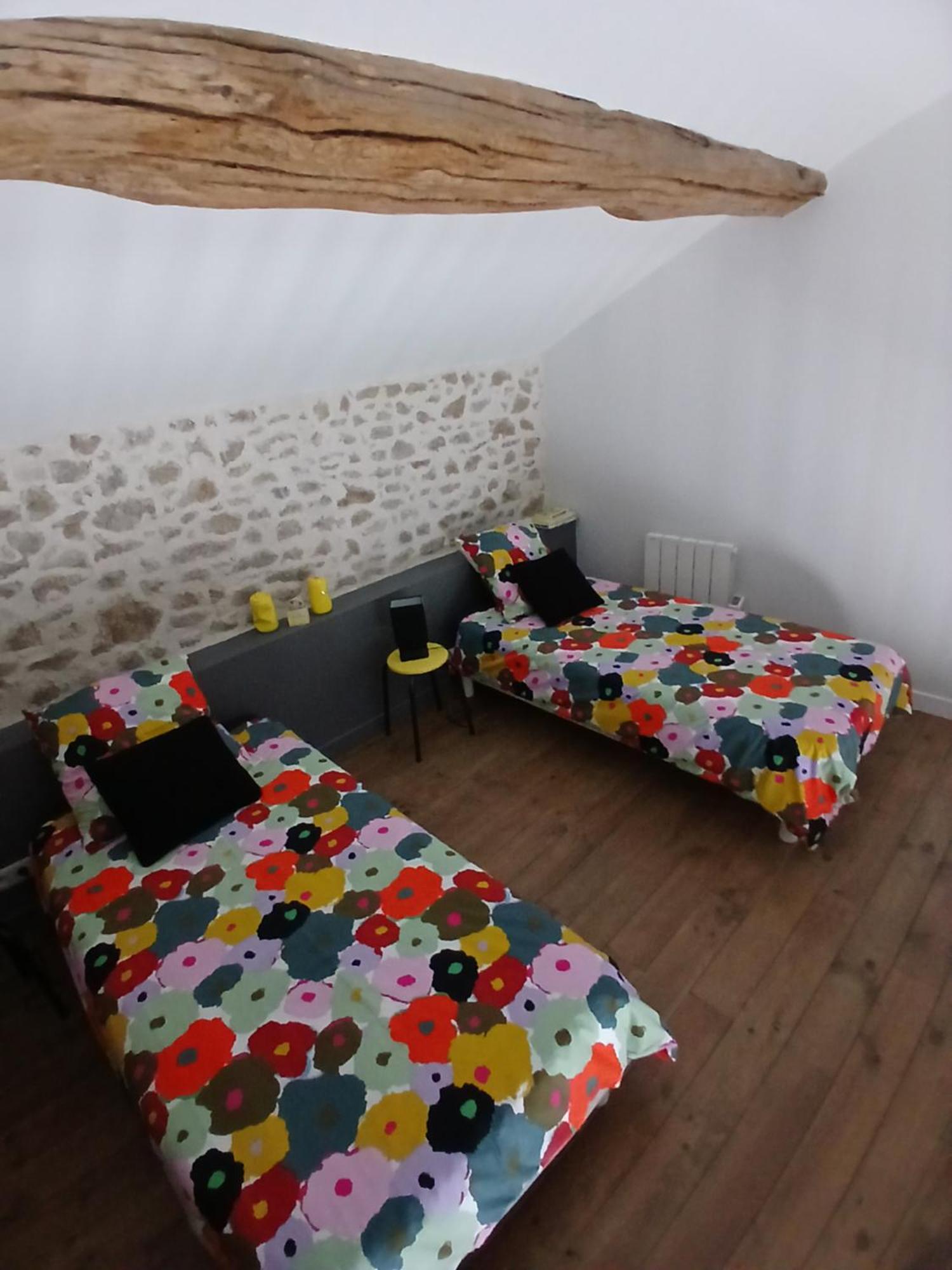 Les Chambres Du Couraud Saint-Aubin-des-Ormeaux Bagian luar foto