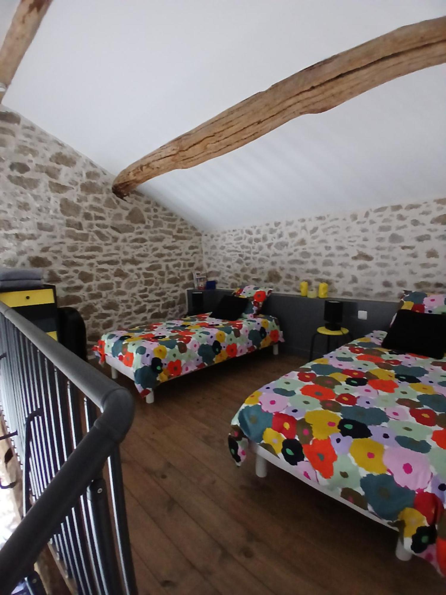 Les Chambres Du Couraud Saint-Aubin-des-Ormeaux Bagian luar foto